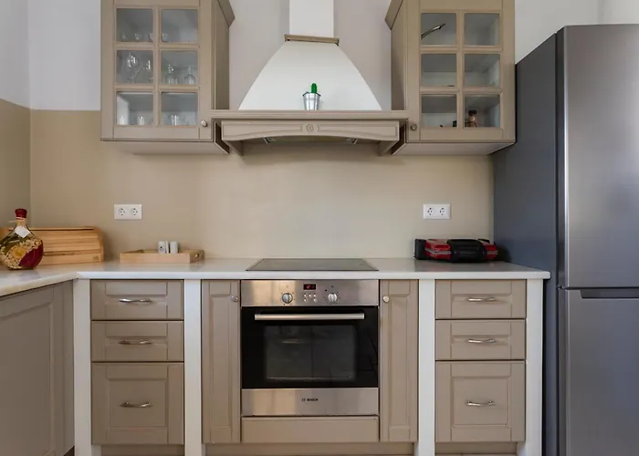 Villa Orasea With Private Pool *